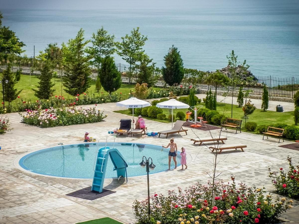 Prestige Fort Beach - Premium Apartments Свети-Влас Экстерьер фото