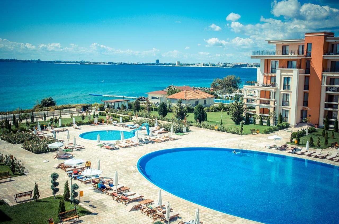 Prestige Fort Beach - Premium Apartments Свети-Влас Экстерьер фото